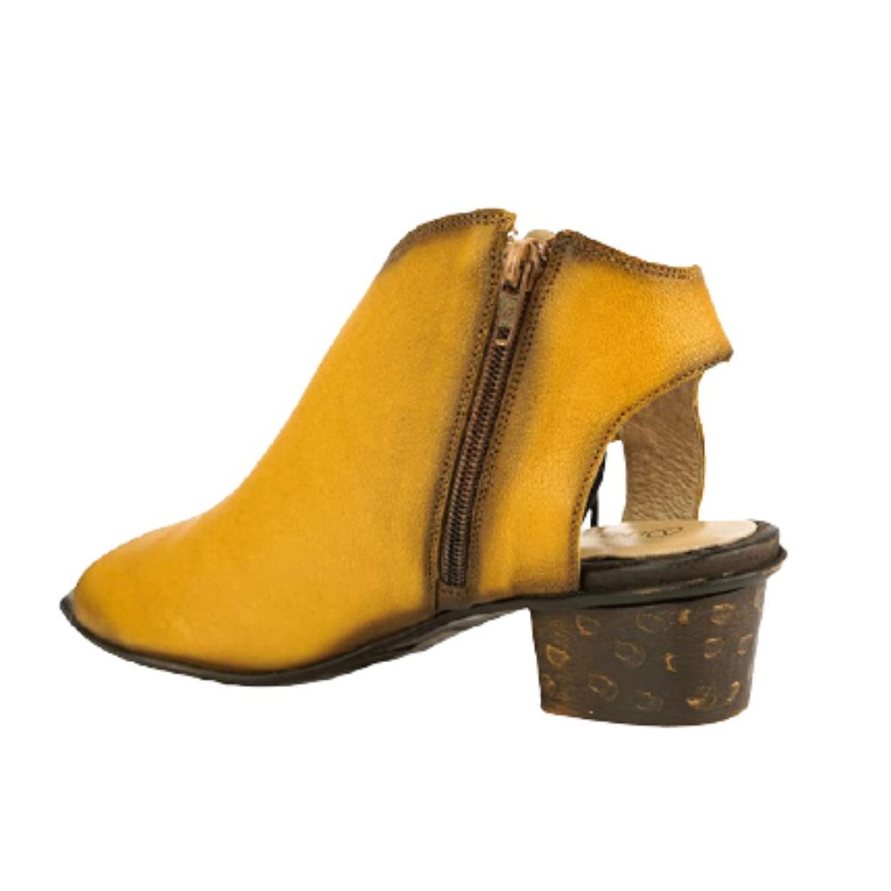 Unity In Diversity Shasta Daisy Leather Sandals - image 5